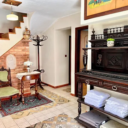 Apartment C.1 Elia Old_town *